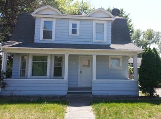 208 SE 6th St, College Place, WA 99324