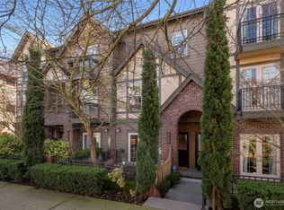 509 W Olympic Pl APT C, Seattle, WA