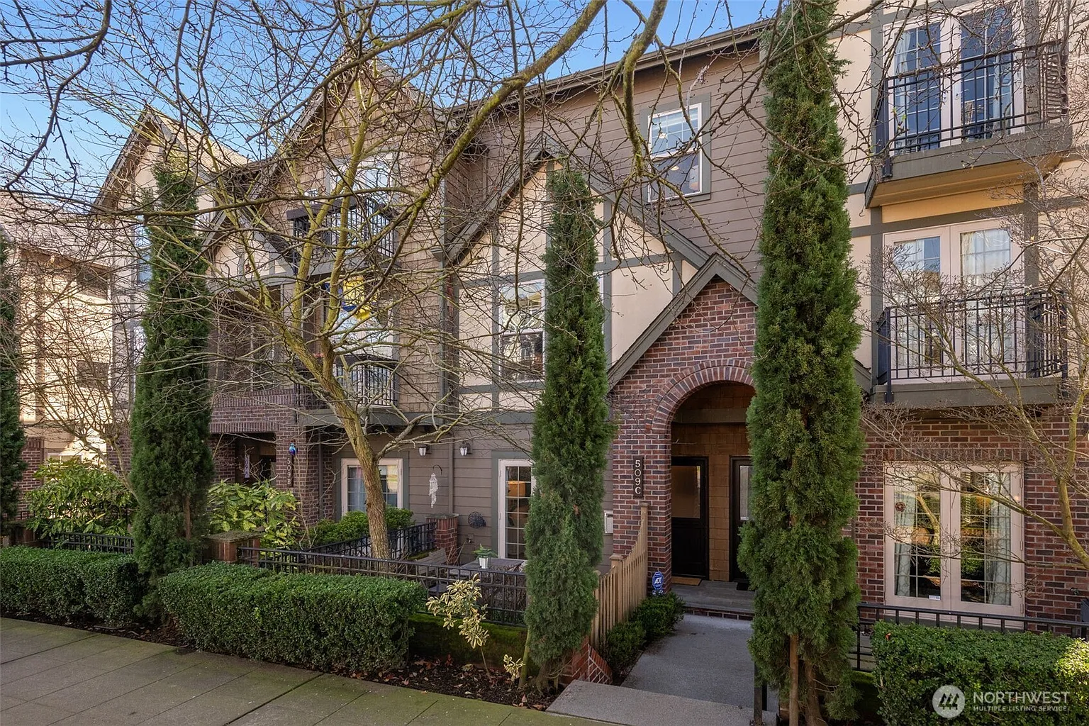 509 W Olympic Place #C photo 1