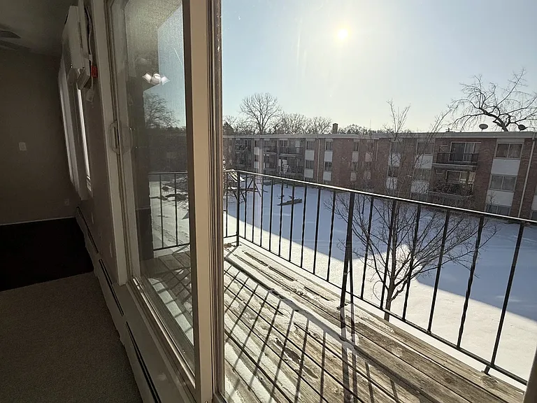 Parkview Apartments — Photo 25