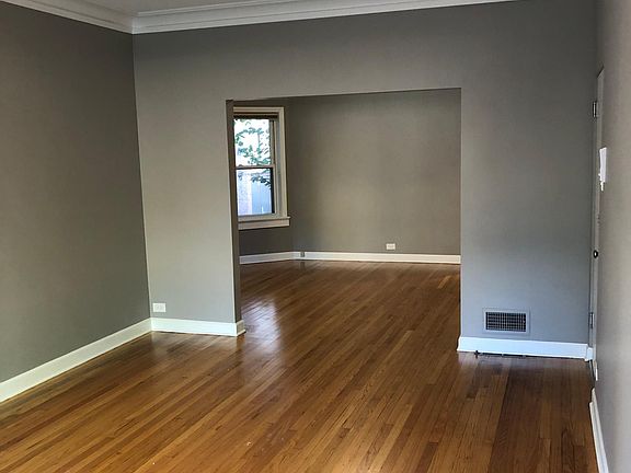 5th image of 4922 N Claremont Ave #1