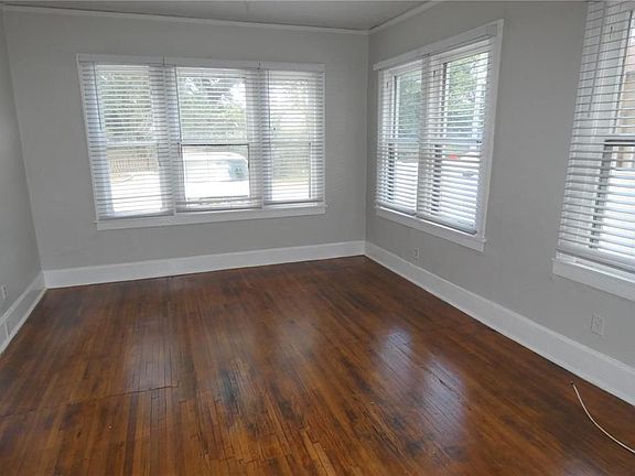3rd image of 1946 3rd Ave N APT 1