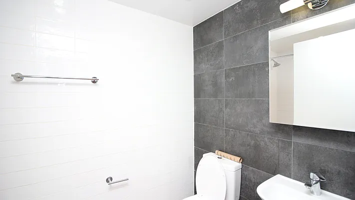 Rented by Nooklyn NYC LLC | media 46