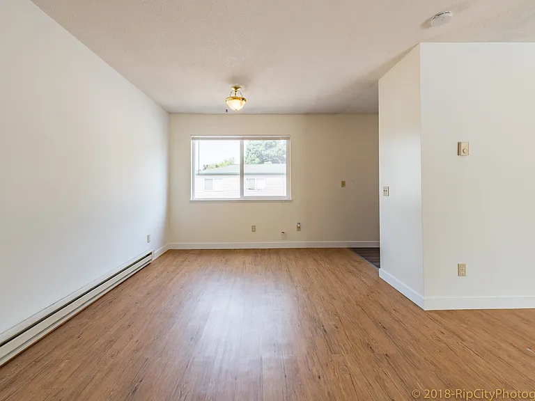 3421-3439 SW 125th Ave — Photo 10