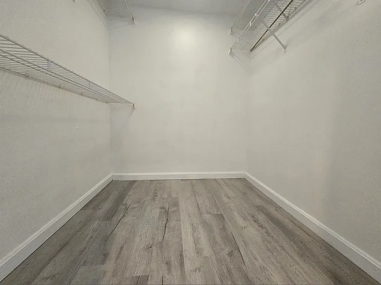 165 Cottage St #706 — Photo 7