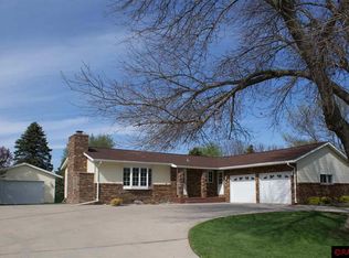 105 Willow Ln, Saint Clair, MN 56080