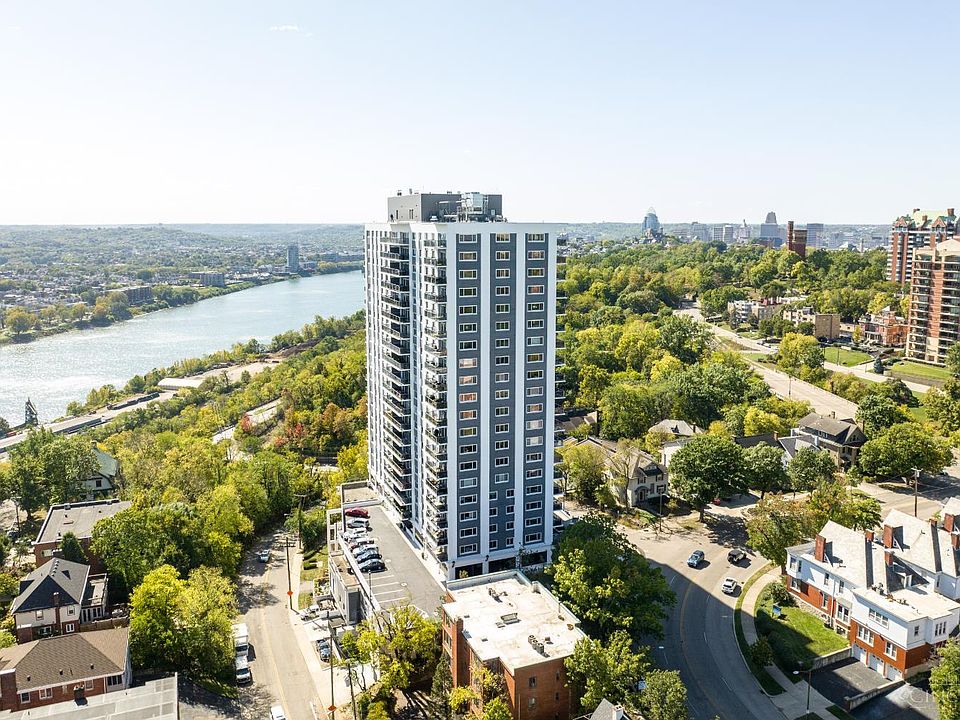 1st image of 2200 Victory Pkwy APT 2406