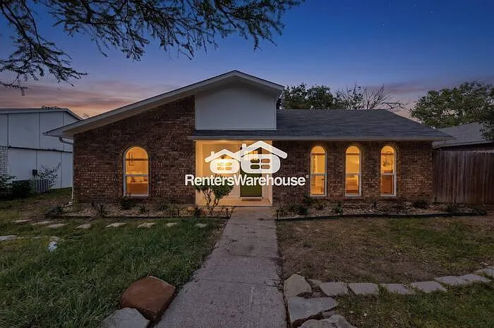 4840 Graham Ct — Photo 1