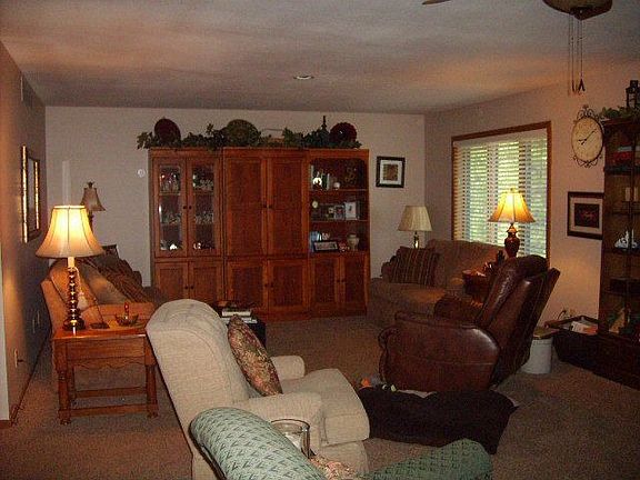 5th image of 824 Pin Oak Ter