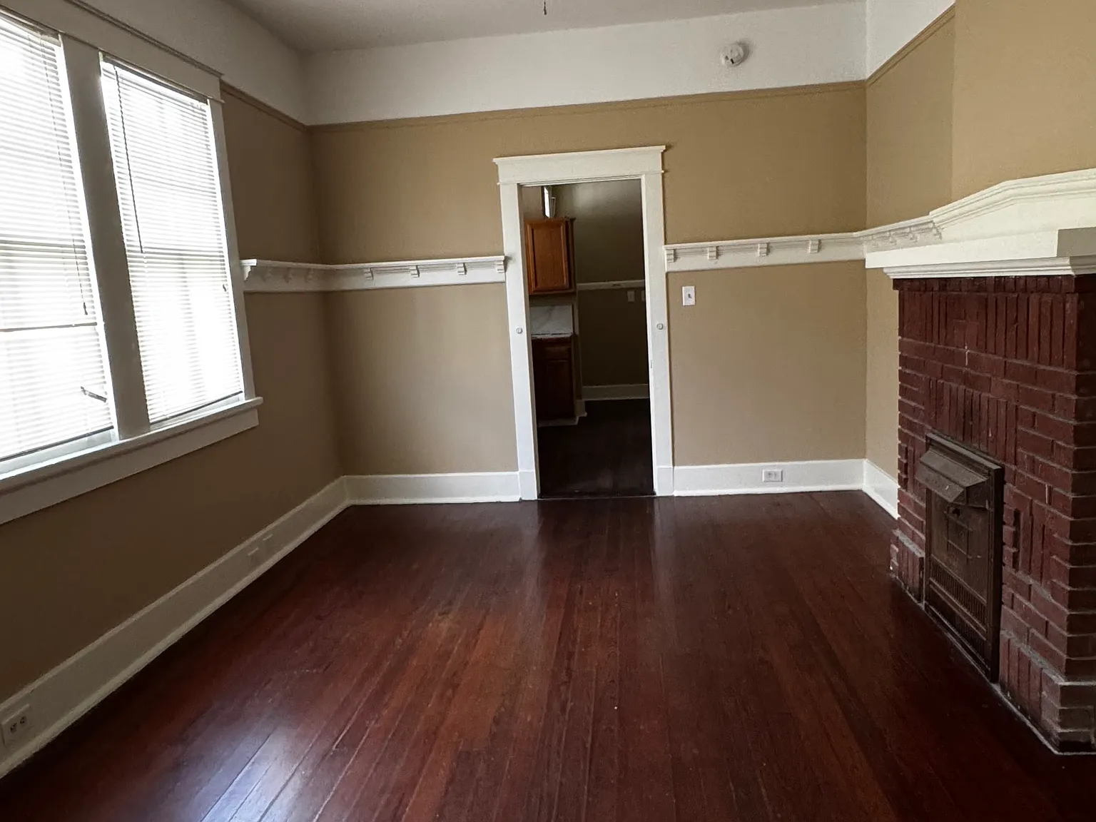 2 bed, 1067 sqft, $1,500 — Photo 2
