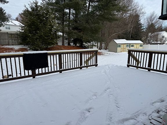 2nd image of 122 Kayaderosseras Dr