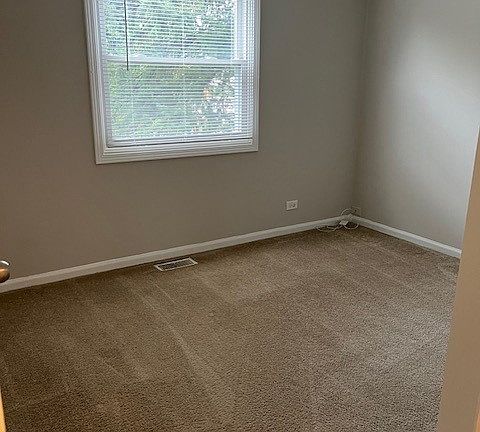 4th image of 180 Garden Dr