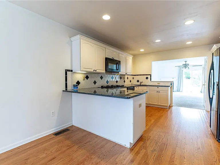 269 Park Ridge Dr — Photo 19