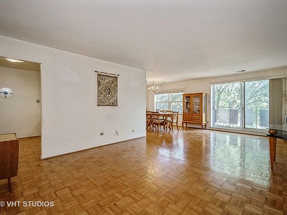 4th image of 5005 Enfield Ave APT 302