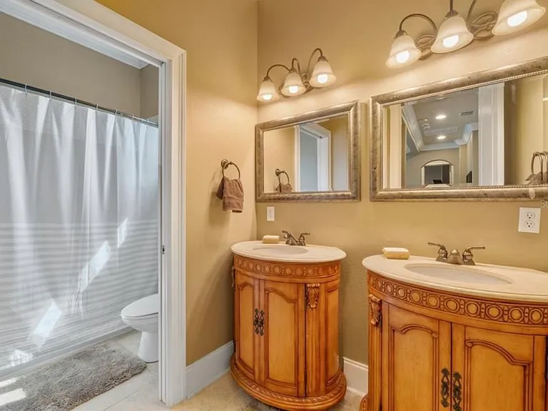 146 Mileham Dr — Photo 8