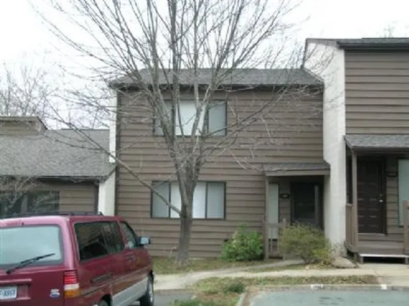 310 Harvest Dr, Charlottesville, VA 22903