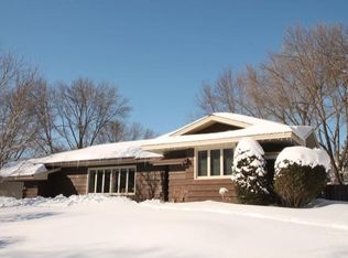 8510 Julianne Ter, Golden Valley, MN 55427