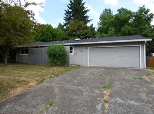 9225 SW Oak St, Tigard, OR 97223