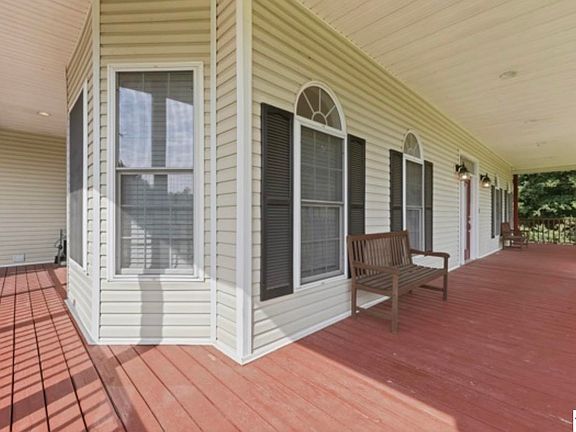 4th image of 3562 Hardinsburg Rd