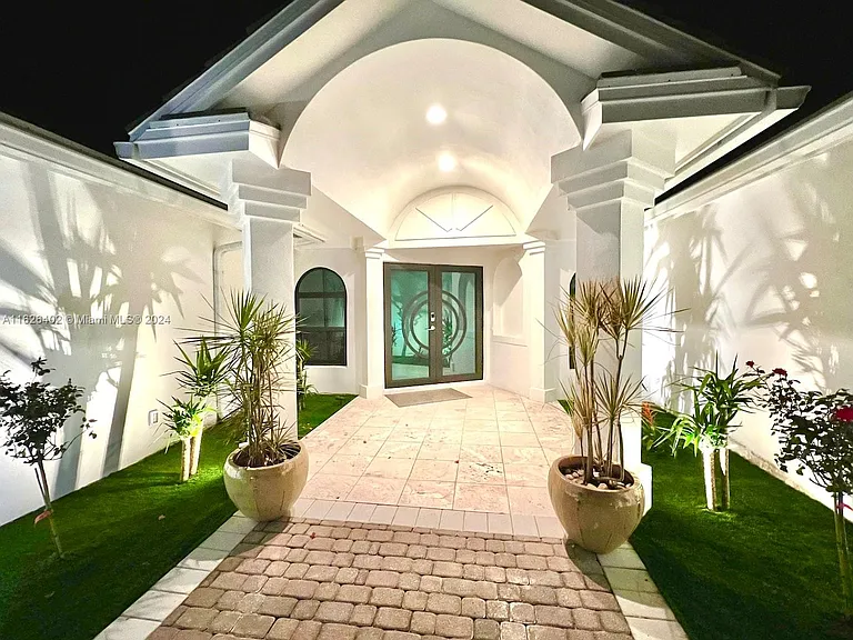 1575 Osprey Ave — Photo 40