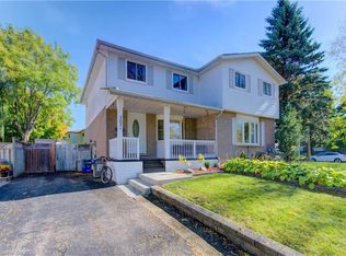 307 Northlake Dr #A, Waterloo, ON N2V 1W5