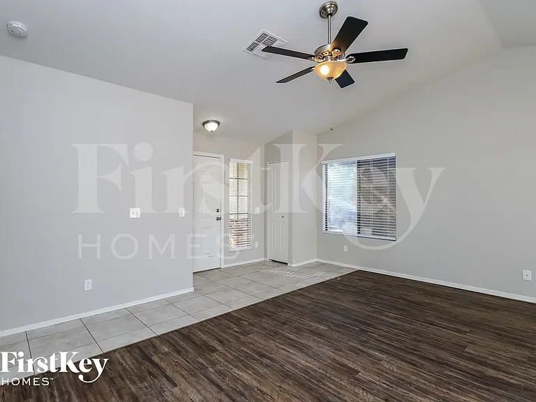2290 E Nunneley Ct — Photo 5