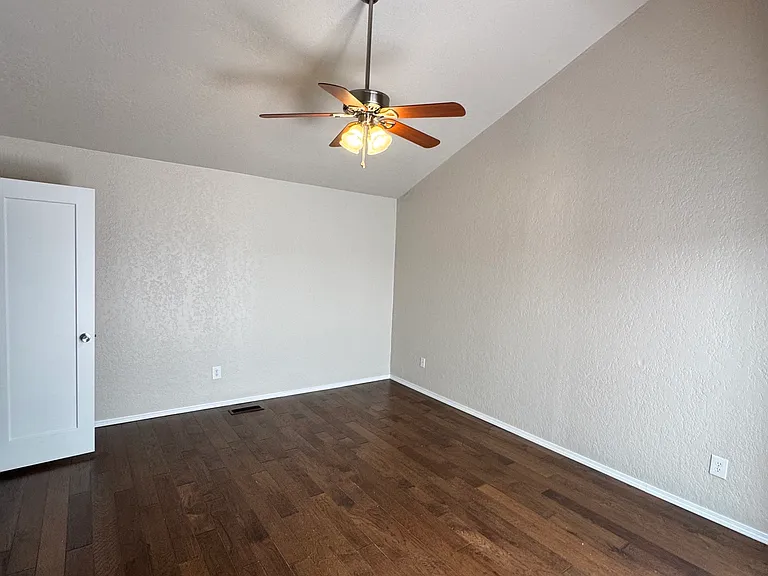 405 Sundance Ln #1 — Photo 10