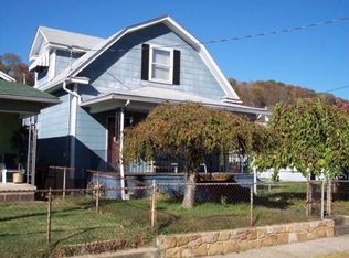 214 Grosscup Ave, Dunbar, WV 25064