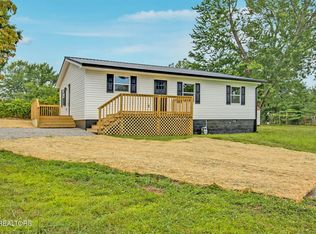 306 Clark Ave, Jamestown, TN 38556