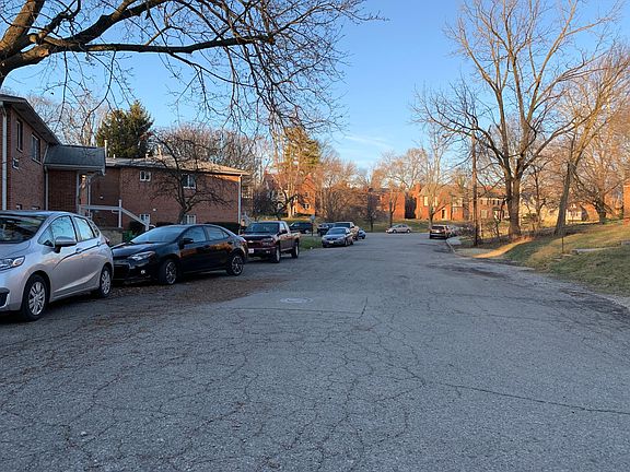 2nd image of 3023 Neil Ave #B