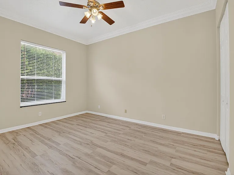 22194 Braddock Pl — Photo 25