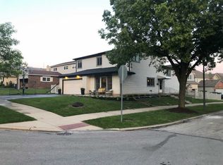 939 S Linden Ave, Elmhurst, IL