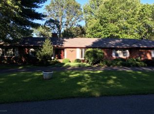 237 Old Orchard Rd, Stroudsburg, PA 18360