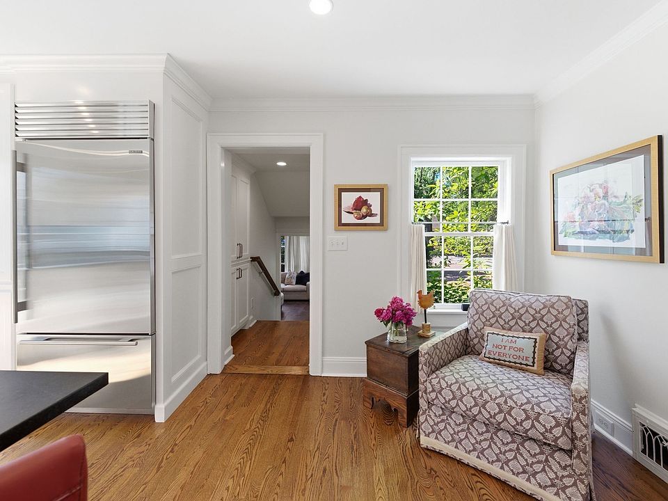 22nd image of 200 Brookfield Ave