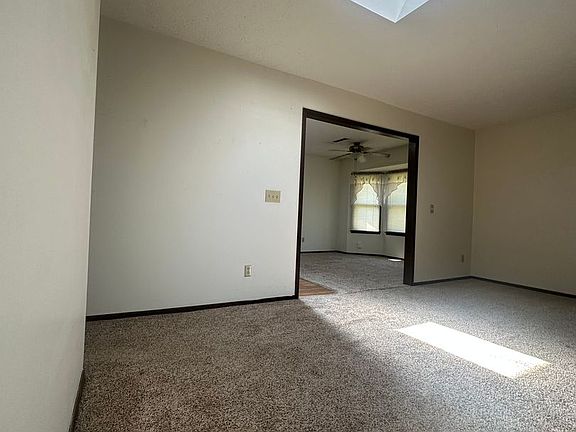 3rd image of 2604 E 50th St #2606