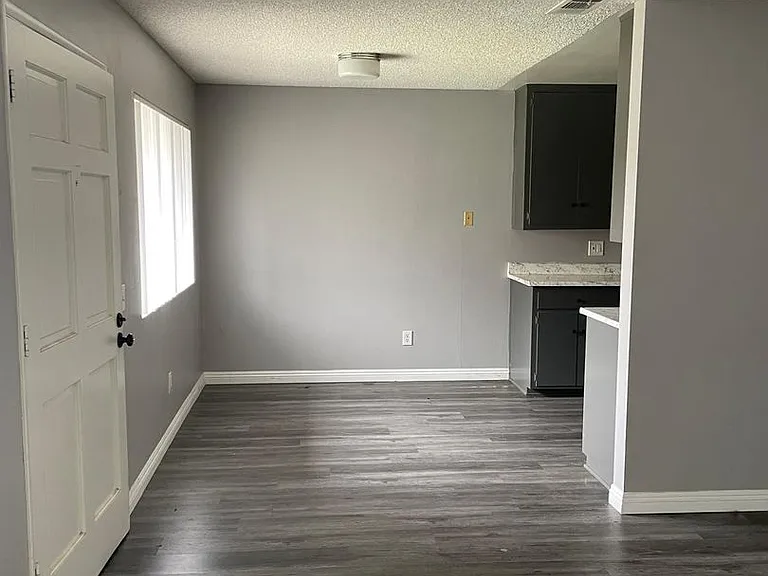 Mesa Woods — Photo 5