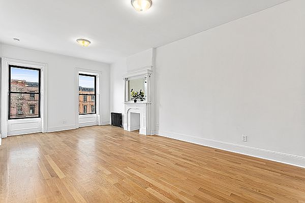 1st image of 447 9th St Floor 2