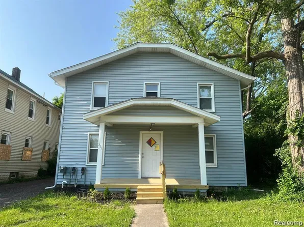 253 W Wilson Ave, Pontiac, MI 48341