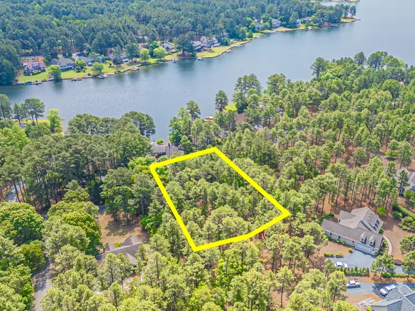 124 Vanore Road, West End, NC 27376