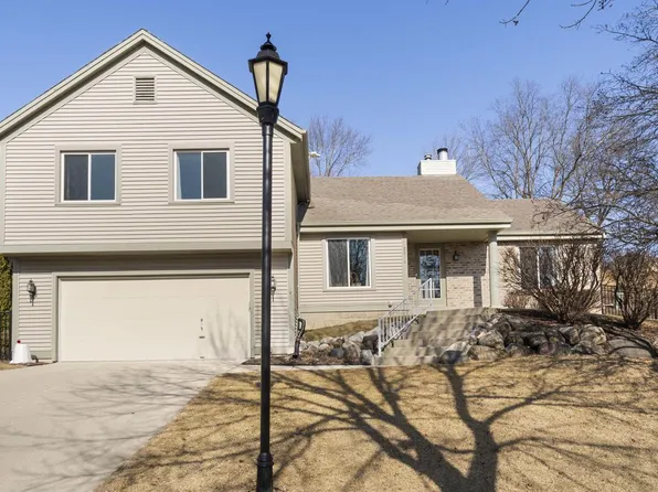 2816 Apache PASS, Waukesha, WI 53188