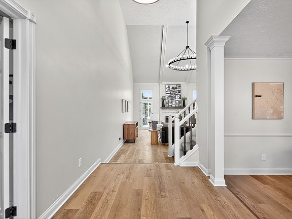 4th image of 6079 Timberbend Dr