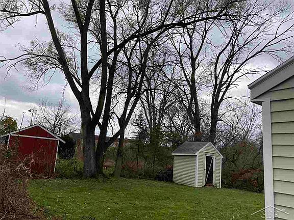 4th image of 2021 Weiss St