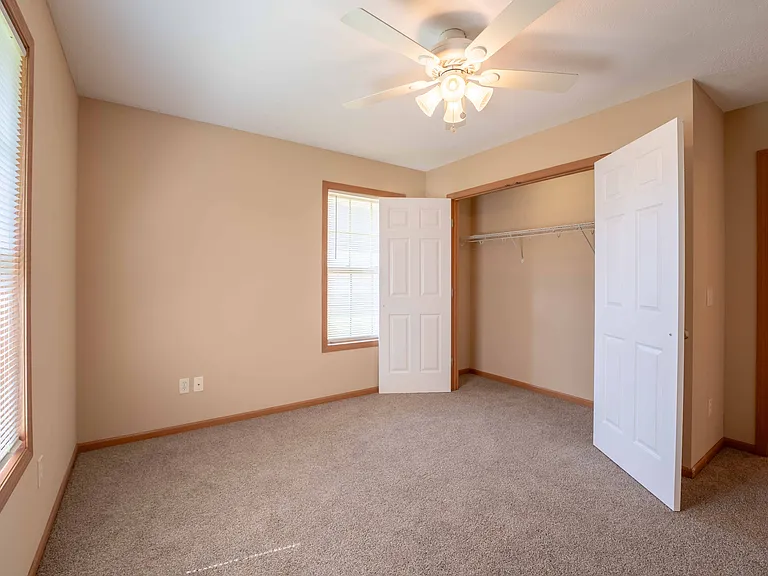 Oakwood Heights Townhomes — Photo 106