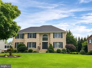 19211 Olde Waterford Rd, Hagerstown, MD 21742
