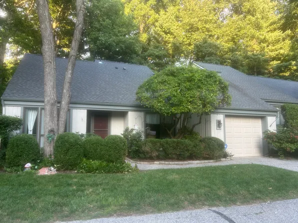 434 Heritage Hls #A, Somers, NY 10589