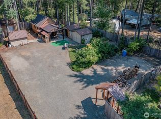 30 N Brook Lane, Hoodsport, WA 98548