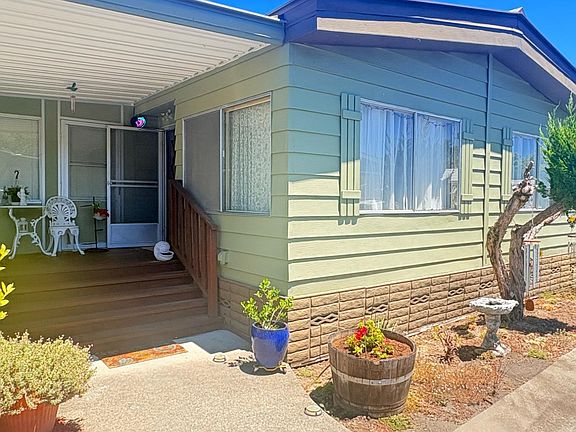 2nd image of 2412 Foothill Boulevard #165