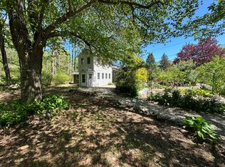 77 N High St, Clinton, CT 06413