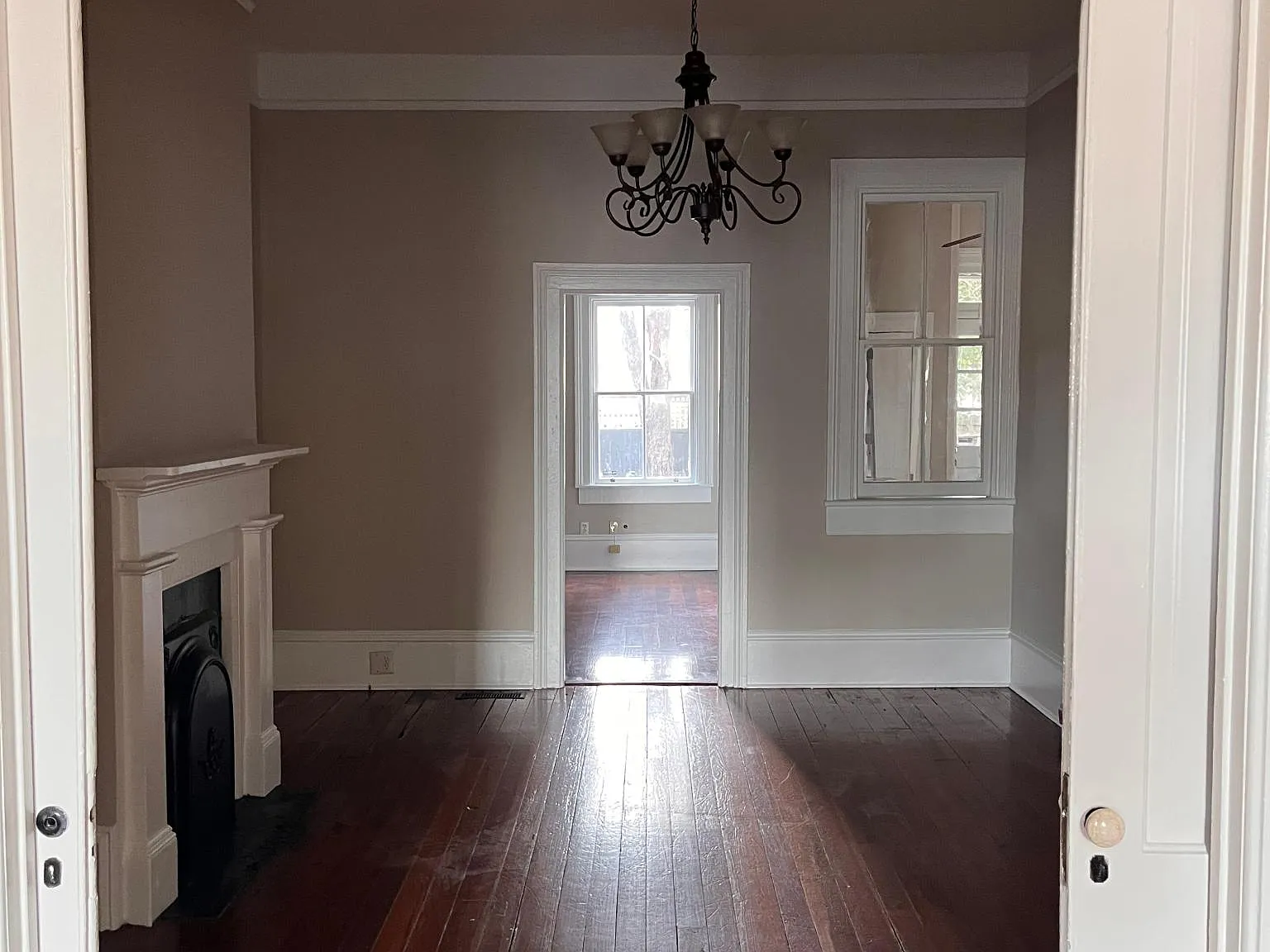 4 bed, 2.5 bath, 1840 sqft, $3,200 — Photo 3