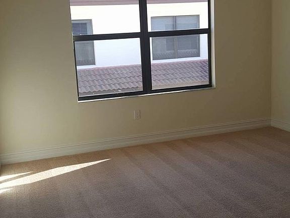 5th image of 9451 Sardina Way APT 101